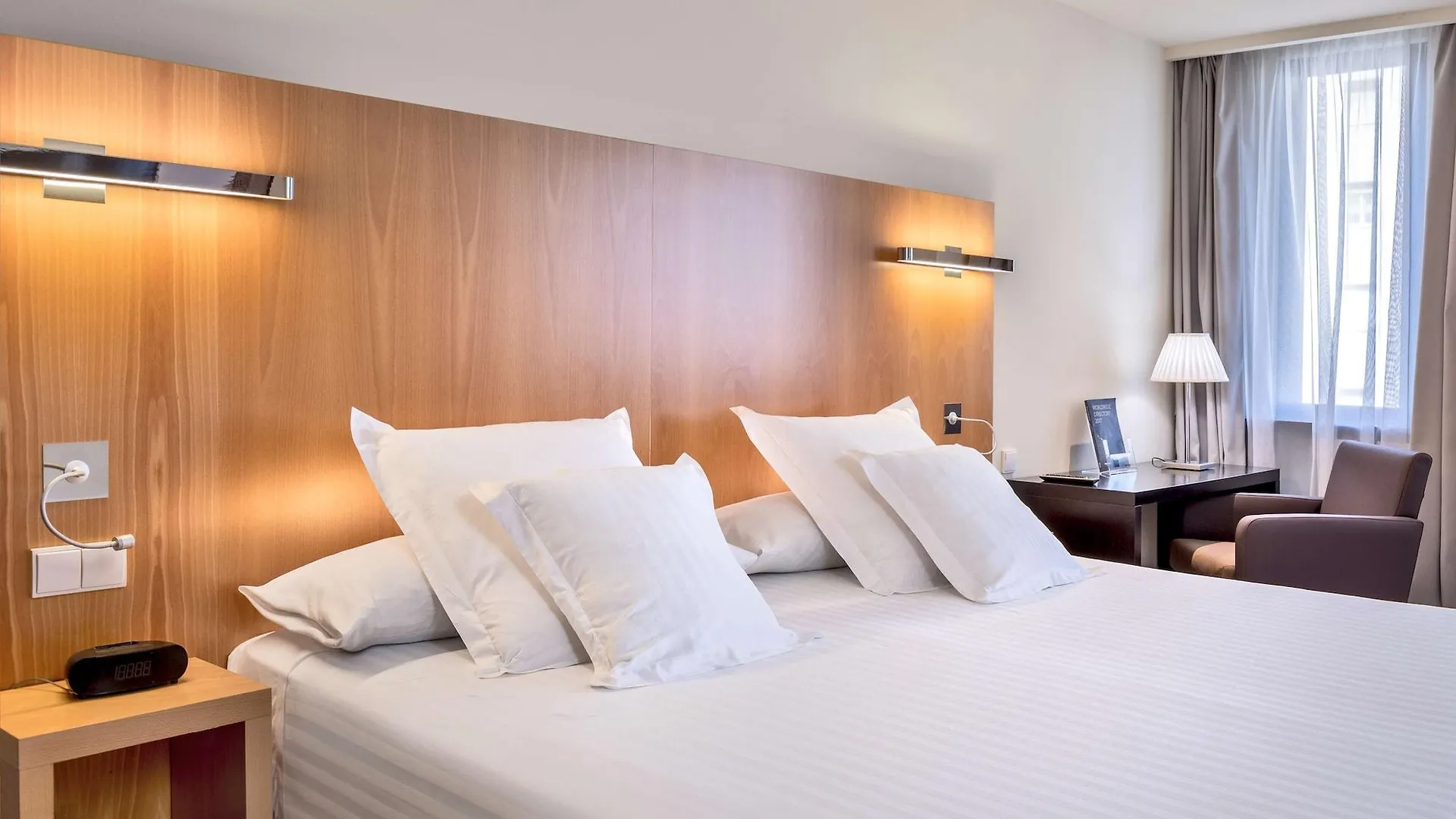 Occidental Cadiz Otel