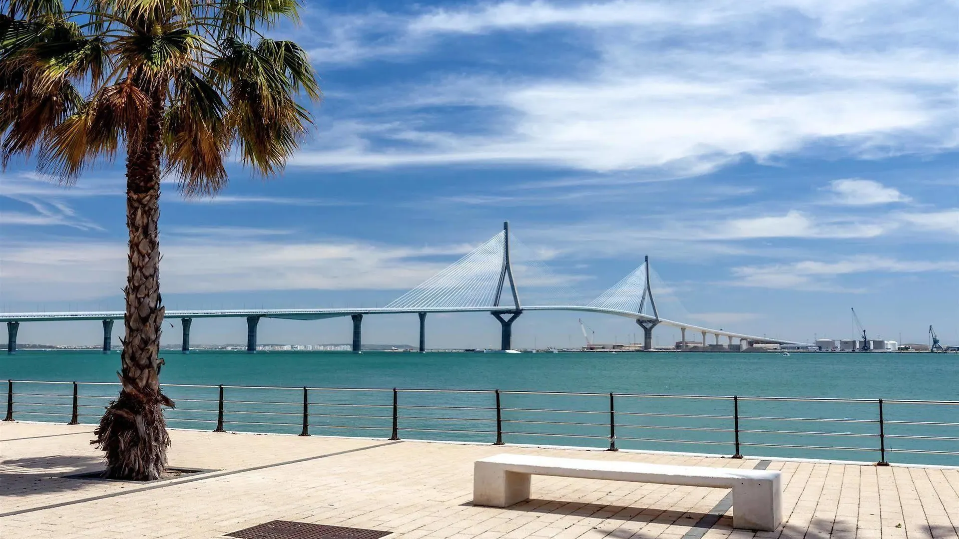 Occidental Cadiz Otel